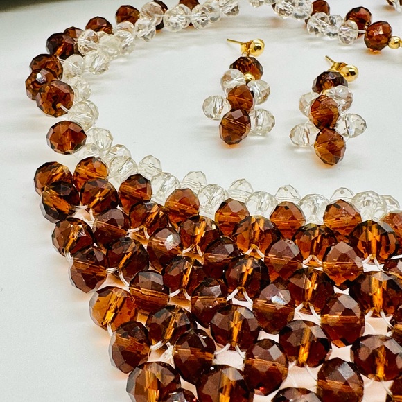 Beautiful Topaz Bead Statement Demi Necklace Set - Picture 15 of 17